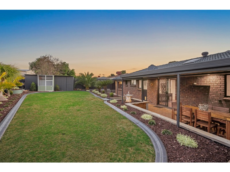 22 Brentwood Drive, Huntfield Heights SA 5163