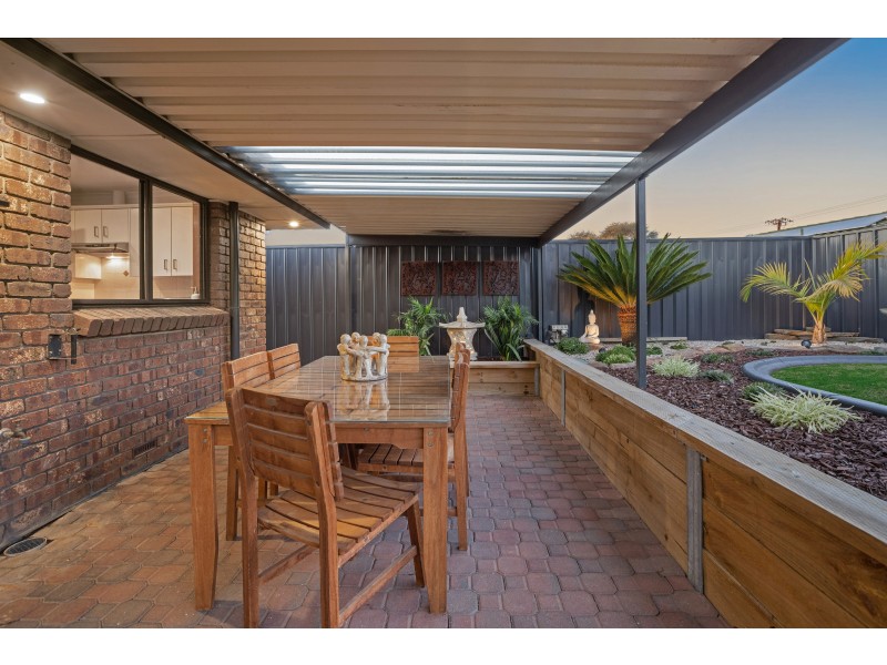 22 Brentwood Drive, Huntfield Heights SA 5163