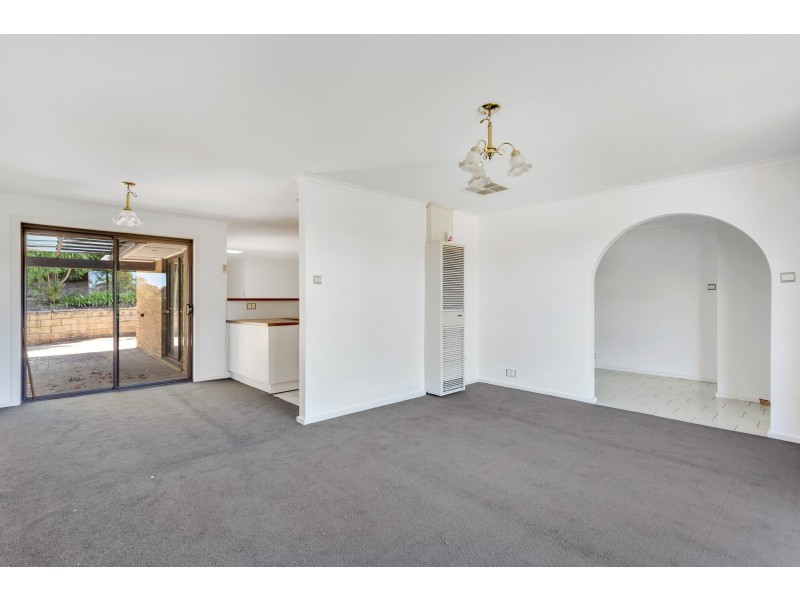 28 Sherwood Avenue, Happy Valley SA 5159
