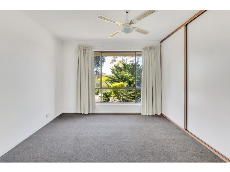 28 Sherwood Avenue, Happy Valley SA 5159