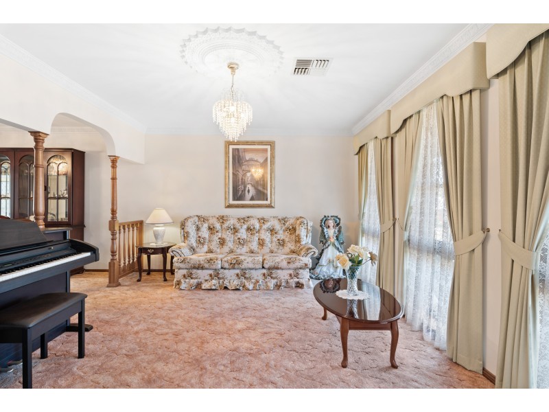 16 Gabriella Victoria Avenue, Woodcroft SA 5162