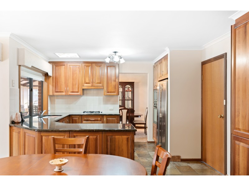 16 Gabriella Victoria Avenue, Woodcroft SA 5162