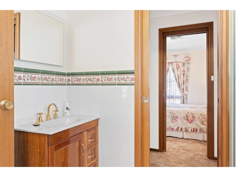 16 Gabriella Victoria Avenue, Woodcroft SA 5162