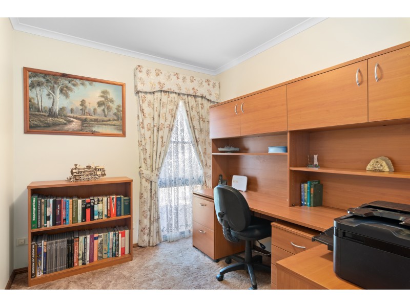 16 Gabriella Victoria Avenue, Woodcroft SA 5162