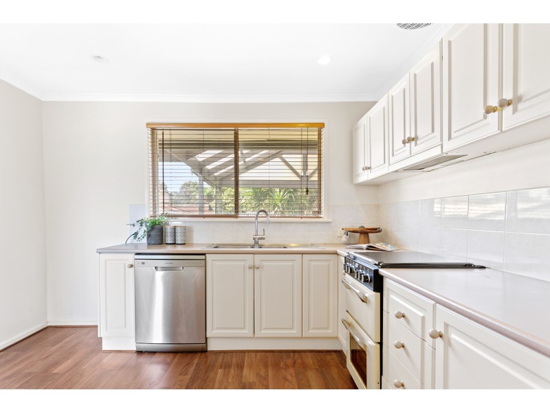 44 Kiah Crescent, Sheidow Park SA 5158