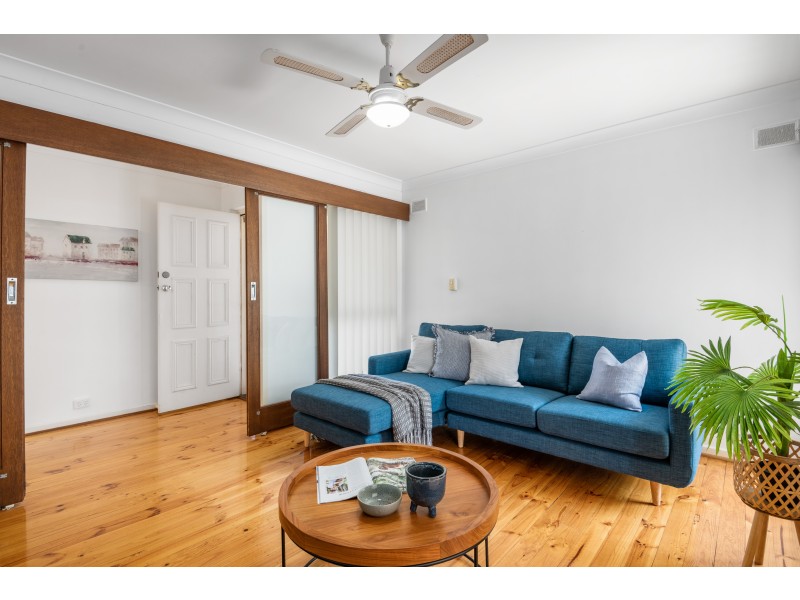 14 Higgins Street, Hackham SA 5163