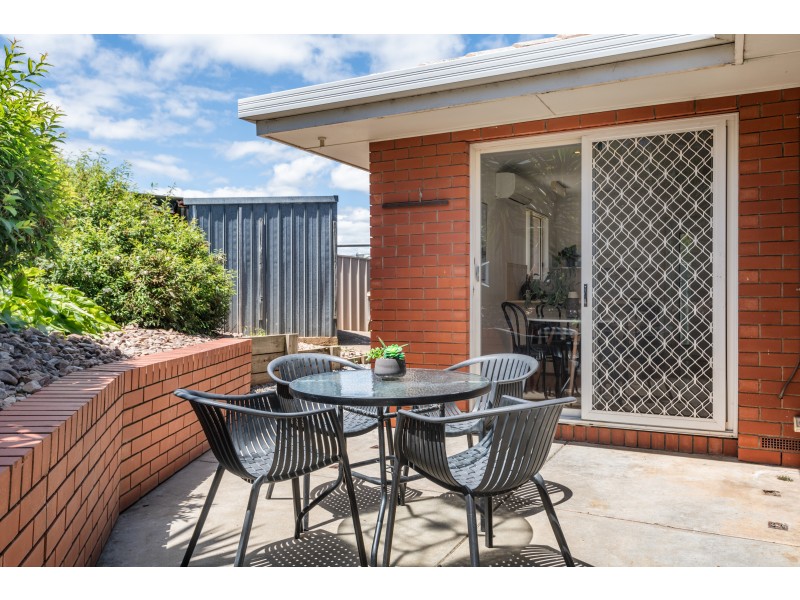 14 Higgins Street, Hackham SA 5163