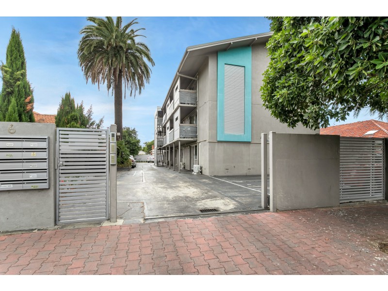 15/6 Pine Avenue, Glenelg North SA 5045