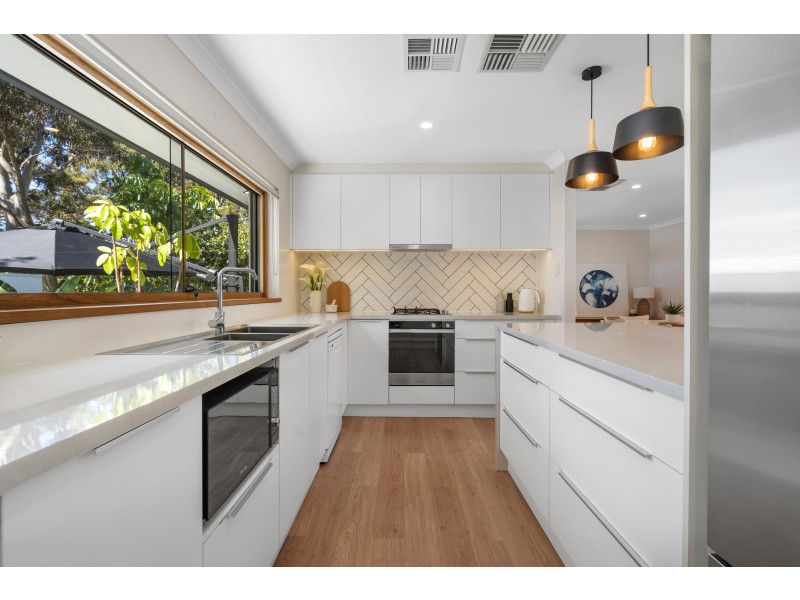 46 Hub Drive, Aberfoyle Park SA 5159