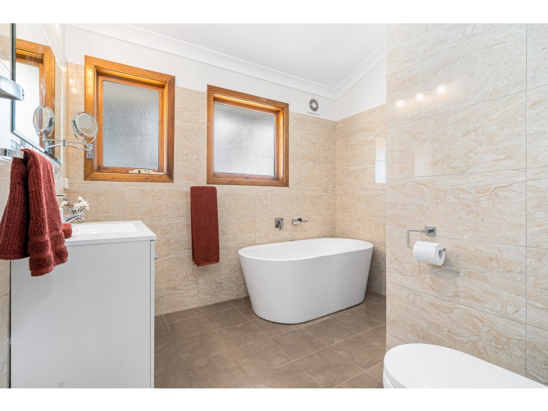 217 The Cove Road, Hallett Cove SA 5158