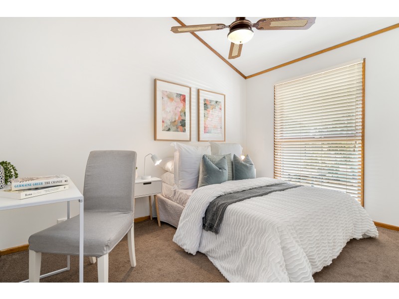 217 The Cove Road, Hallett Cove SA 5158