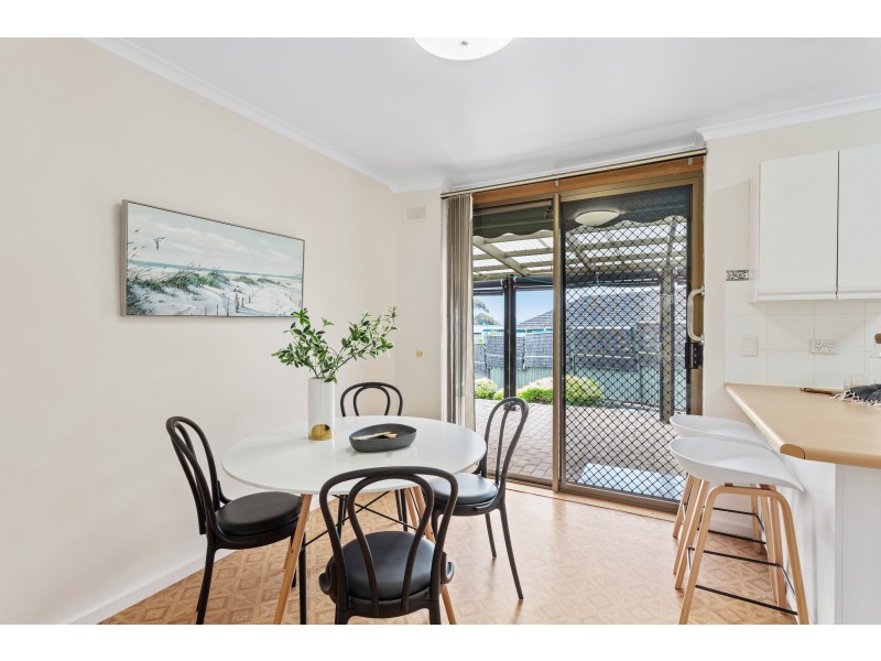 15 Pinchbeck Street, Morphett Vale SA 5162