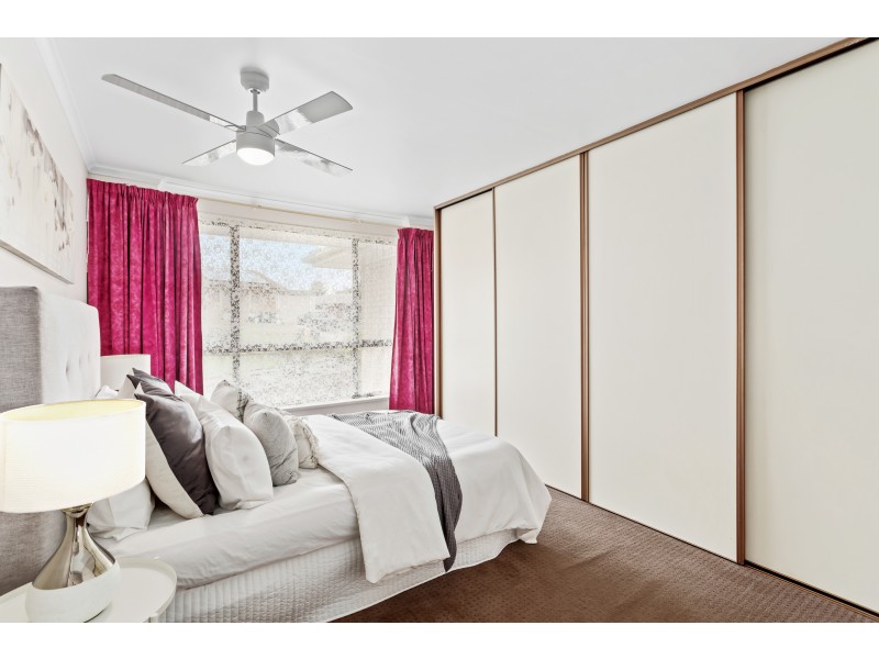 15 Pinchbeck Street, Morphett Vale SA 5162