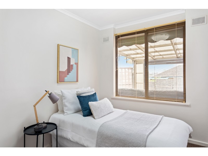 15 Pinchbeck Street, Morphett Vale SA 5162