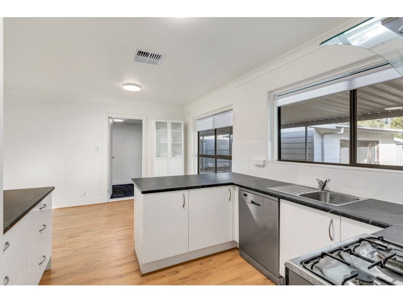 102 Wheatsheaf Road, Morphett Vale SA 5162