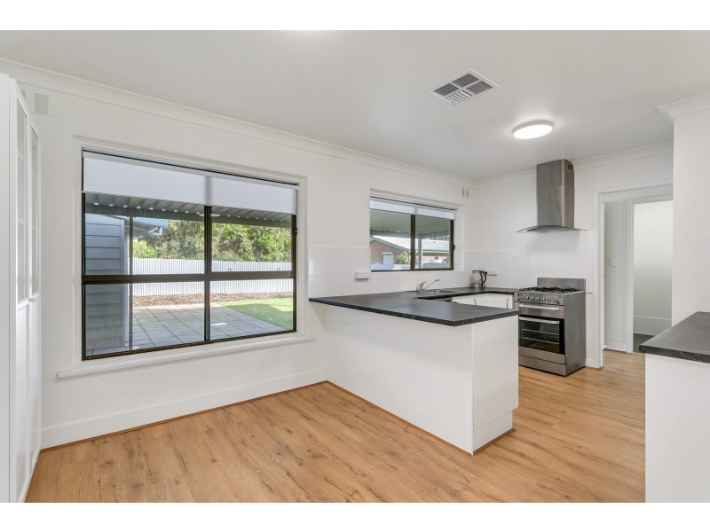 102 Wheatsheaf Road, Morphett Vale SA 5162