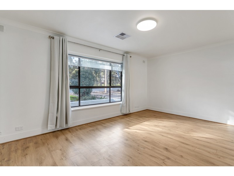 102 Wheatsheaf Road, Morphett Vale SA 5162