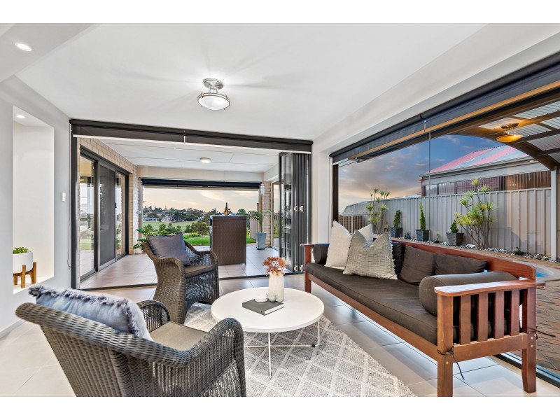 113 Grand Boulevard, Seaford Rise SA 5169