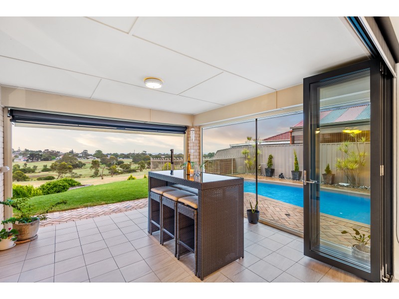 113 Grand Boulevard, Seaford Rise SA 5169