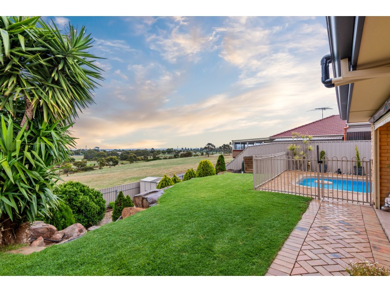 113 Grand Boulevard, Seaford Rise SA 5169