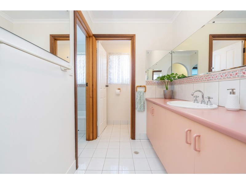 2/167 Shepherds Hill Rd, Eden Hills SA 5050