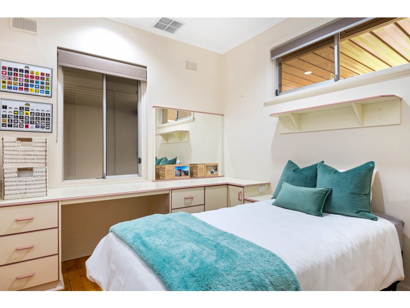 12 Laurence Street, Dover Gardens SA 5048