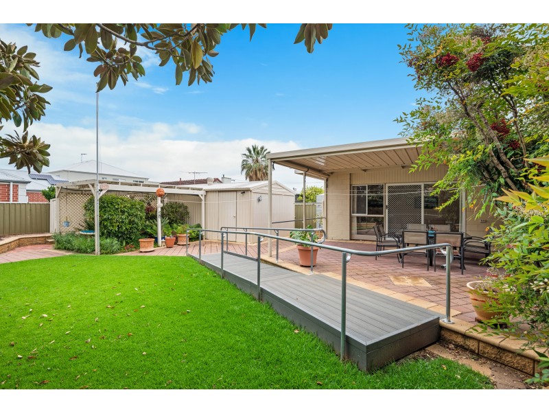 12 Laurence Street, Dover Gardens SA 5048