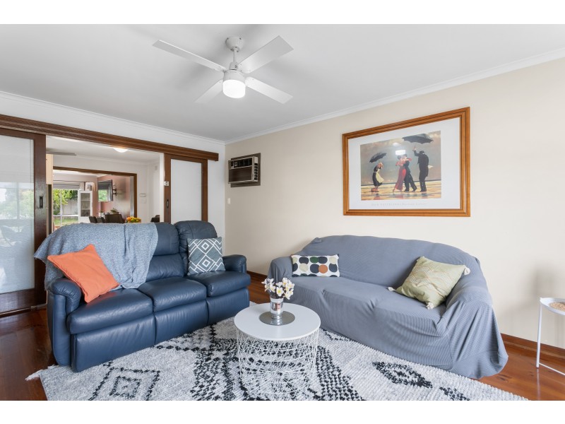 13 Wyoming Way, Happy Valley SA 5159