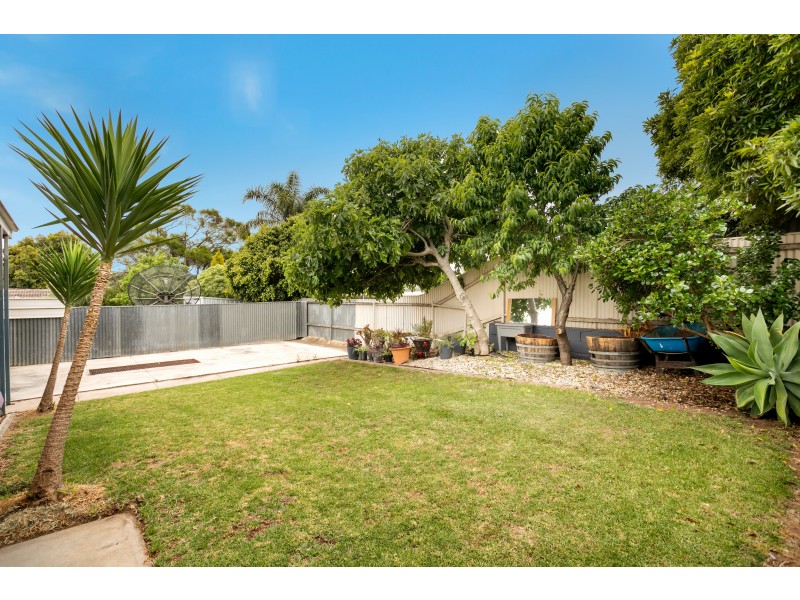 13 Wyoming Way, Happy Valley SA 5159