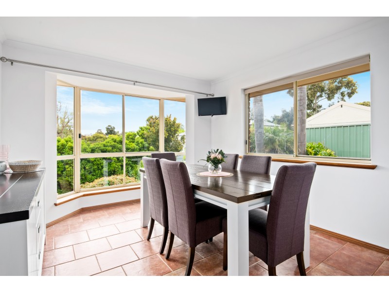 15 Cranbourne Drive, O’halloran Hill SA 5158