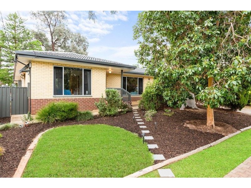 16 Carnarvon Avenue, Redwood Park SA 5097