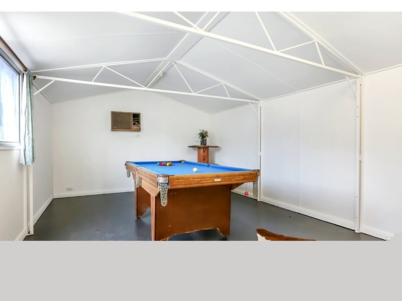 16 Carnarvon Avenue, Redwood Park SA 5097