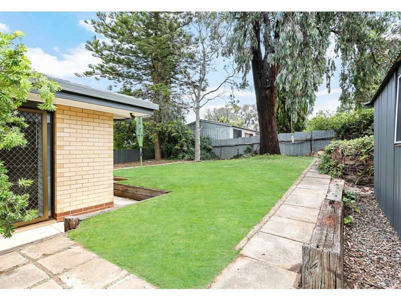 16 Carnarvon Avenue, Redwood Park SA 5097