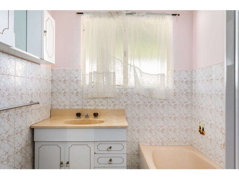 19 Deepdene Avenue, Mitchell Park SA 5043