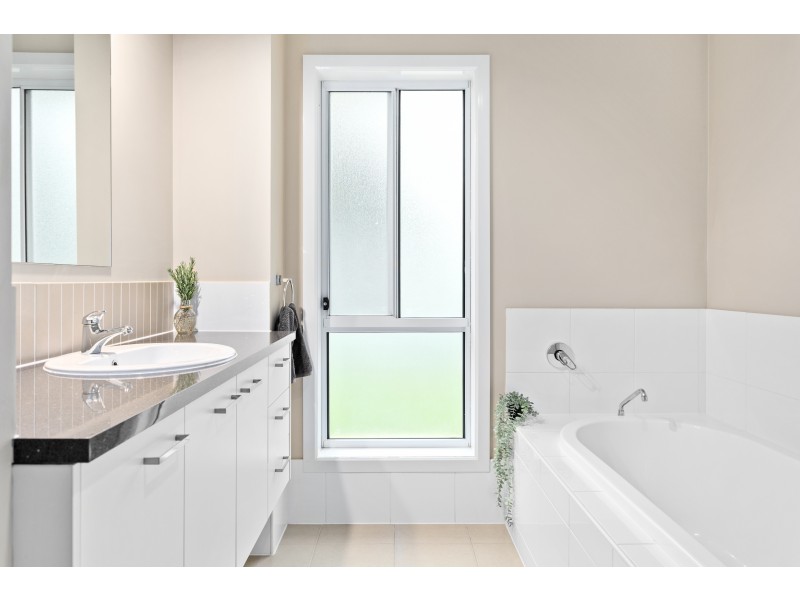 27 Conte Drive, Mclaren Flat SA 5171