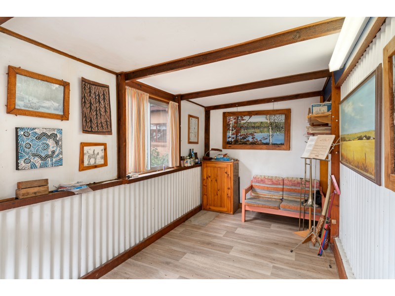 17 Lee Street, Eden Hills SA 5050