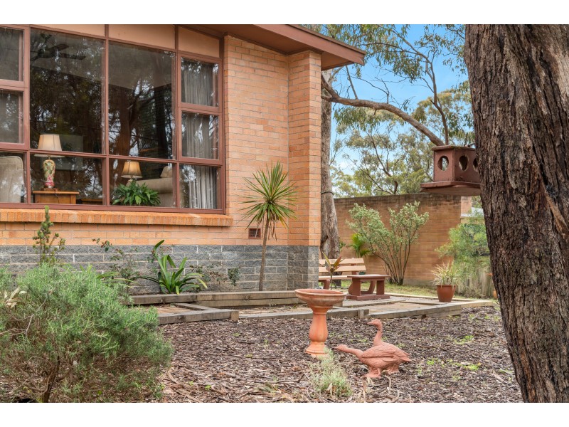 17 Lee Street, Eden Hills SA 5050