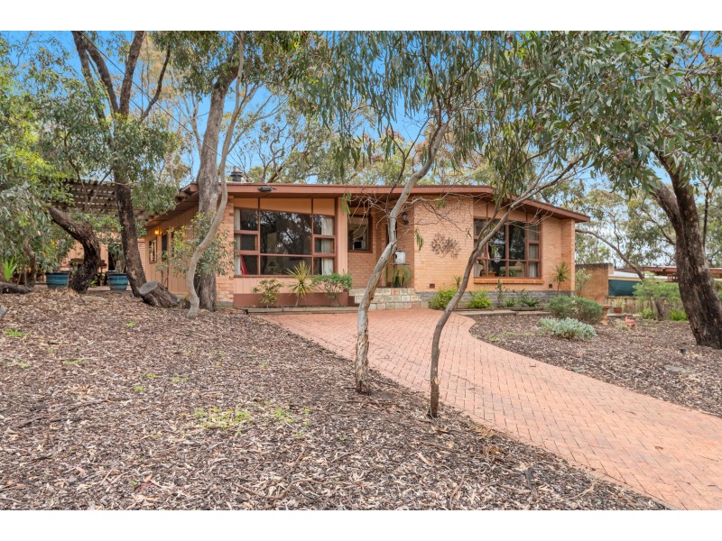 17 Lee Street, Eden Hills SA 5050