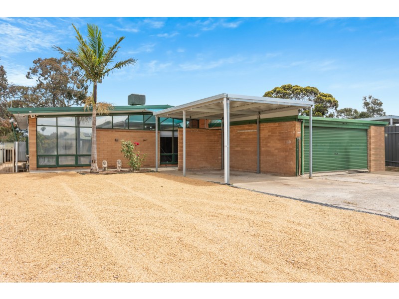 10 Caroona Avenue, Modbury Heights SA 5092