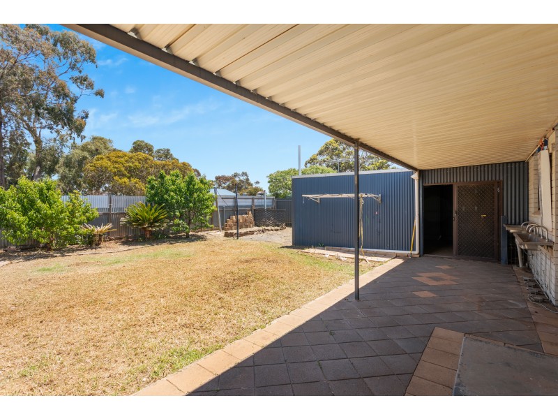 10 Caroona Avenue, Modbury Heights SA 5092