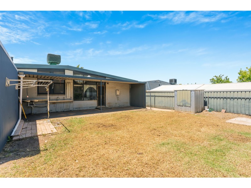10 Caroona Avenue, Modbury Heights SA 5092