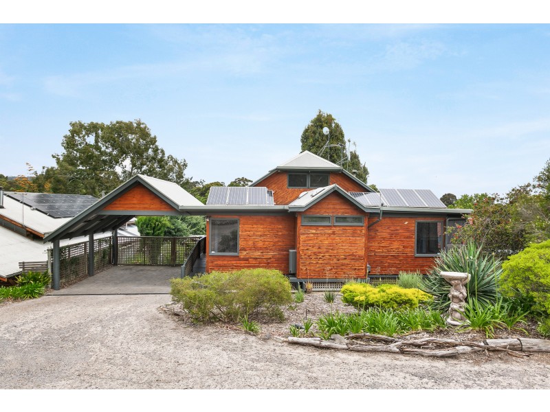 24 The Pines Close, Happy Valley SA 5159