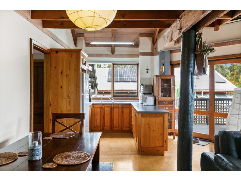 24 The Pines Close, Happy Valley SA 5159