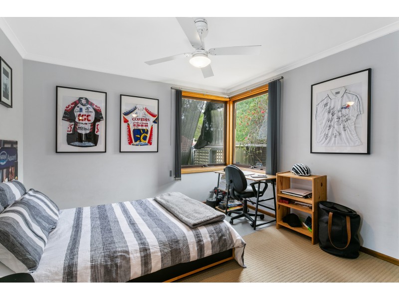 24 The Pines Close, Happy Valley SA 5159