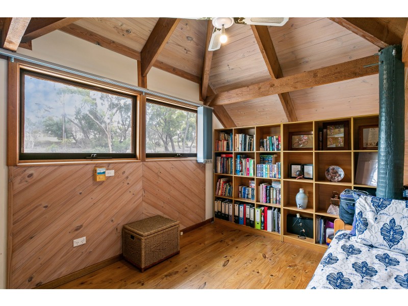 24 The Pines Close, Happy Valley SA 5159