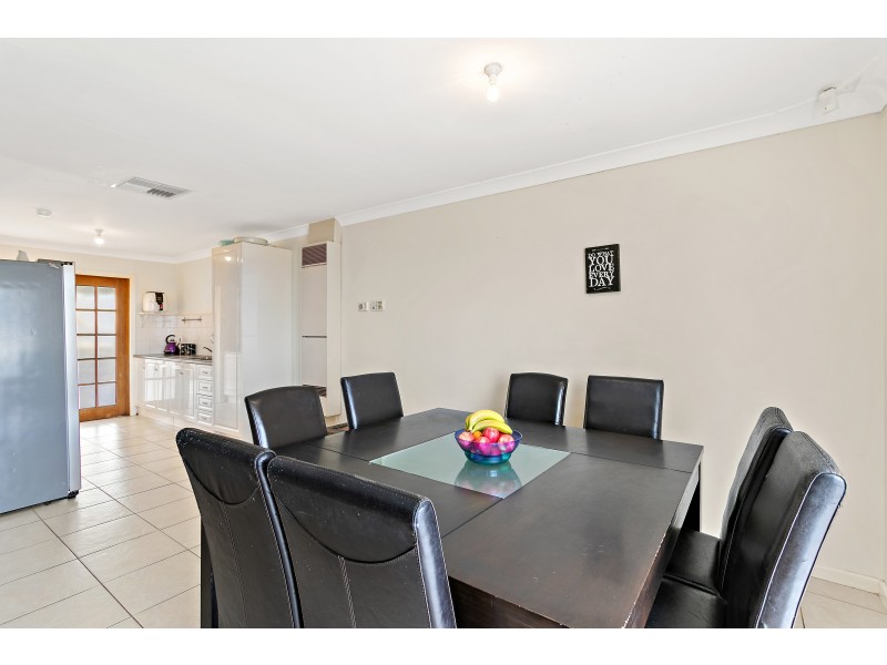 48 Lynlee Crescent, Huntfield Heights SA 5163