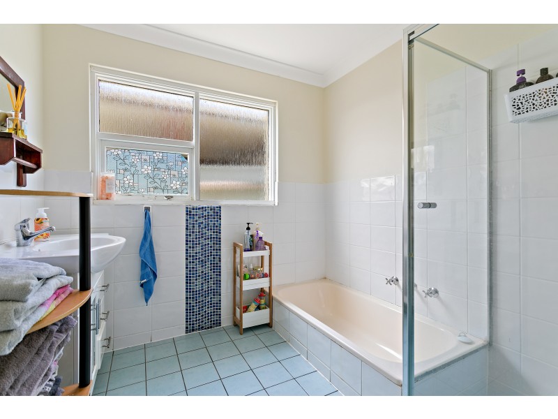 48 Lynlee Crescent, Huntfield Heights SA 5163