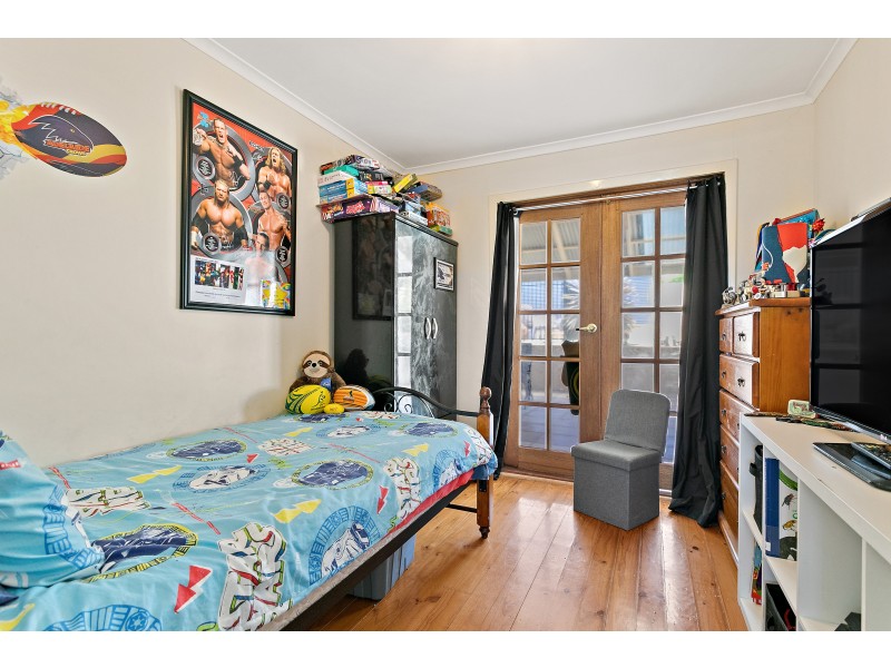 48 Lynlee Crescent, Huntfield Heights SA 5163