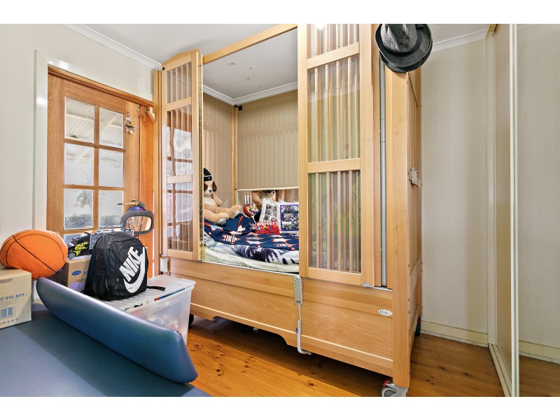 48 Lynlee Crescent, Huntfield Heights SA 5163