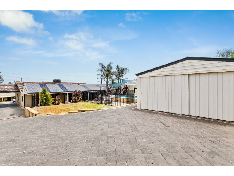 48 Lynlee Crescent, Huntfield Heights SA 5163